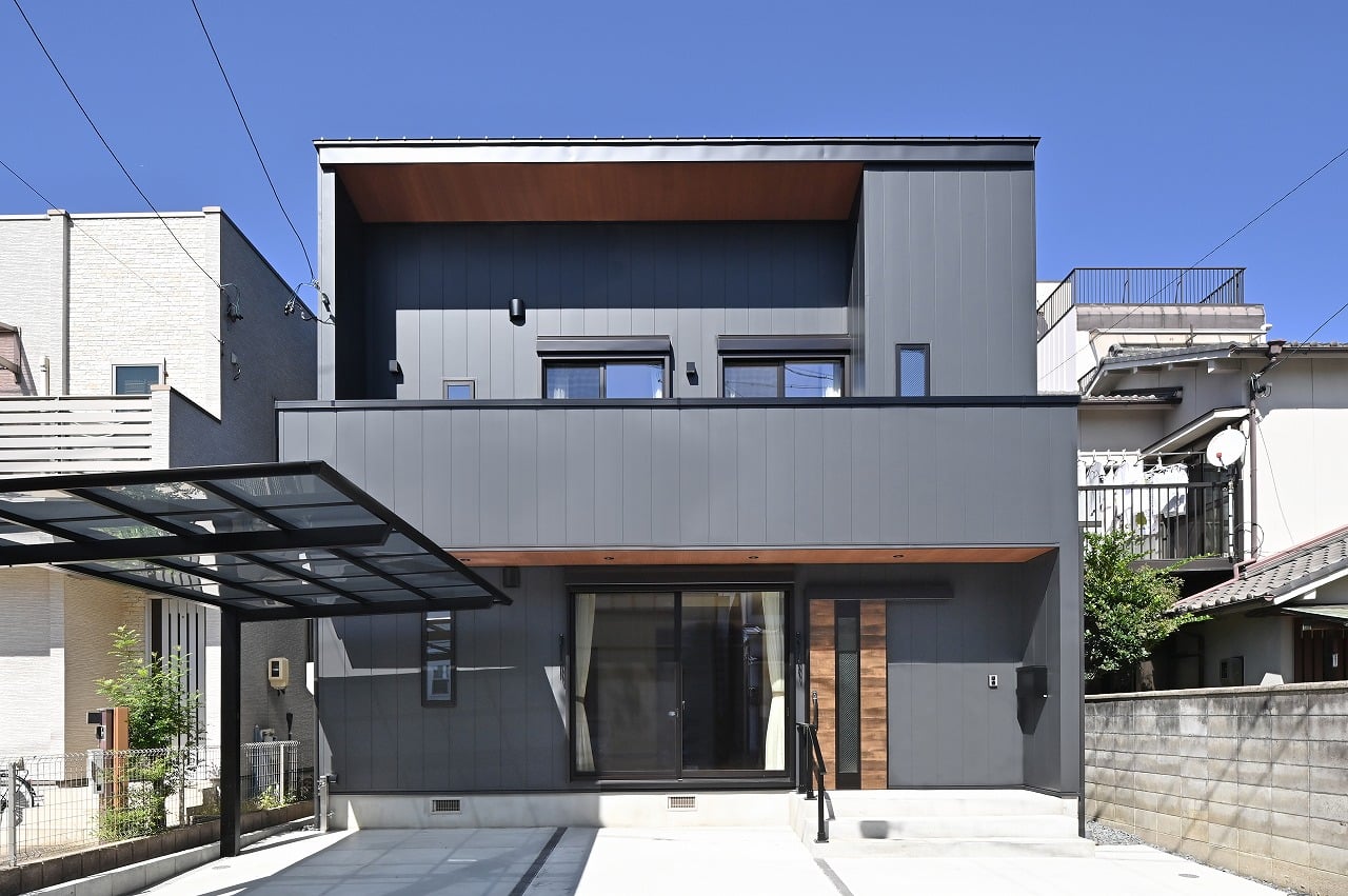 深呼吸したくなる家     WB HOUSEの二世帯住宅