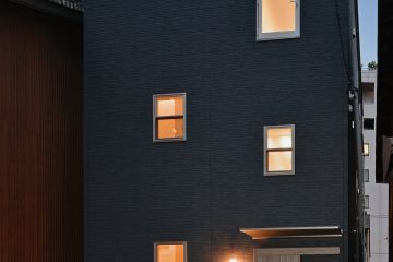 2025-03/1742804456_008-min