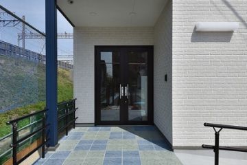 玄関アプローチ