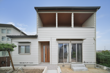 昼の外観②（WB工法）