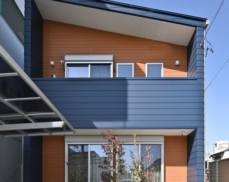 中庭を囲む二世帯住宅 アイキャッチ画像